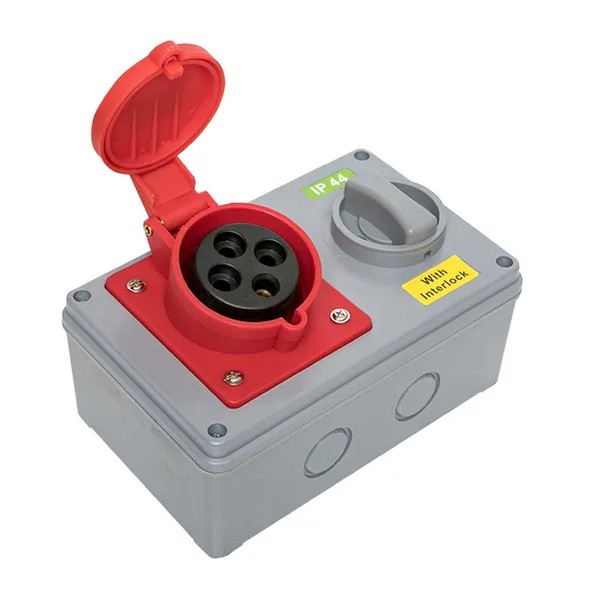 EKF Socket with Lock and Switch - Plastic - Red 9